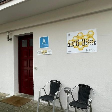 Erletxe Aterpea Hostel Лезо Екстериор снимка