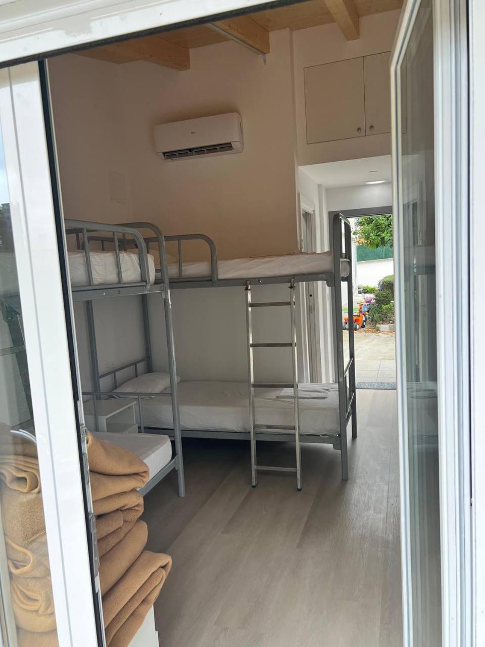 Erletxe Aterpea Hostel Лезо Екстериор снимка