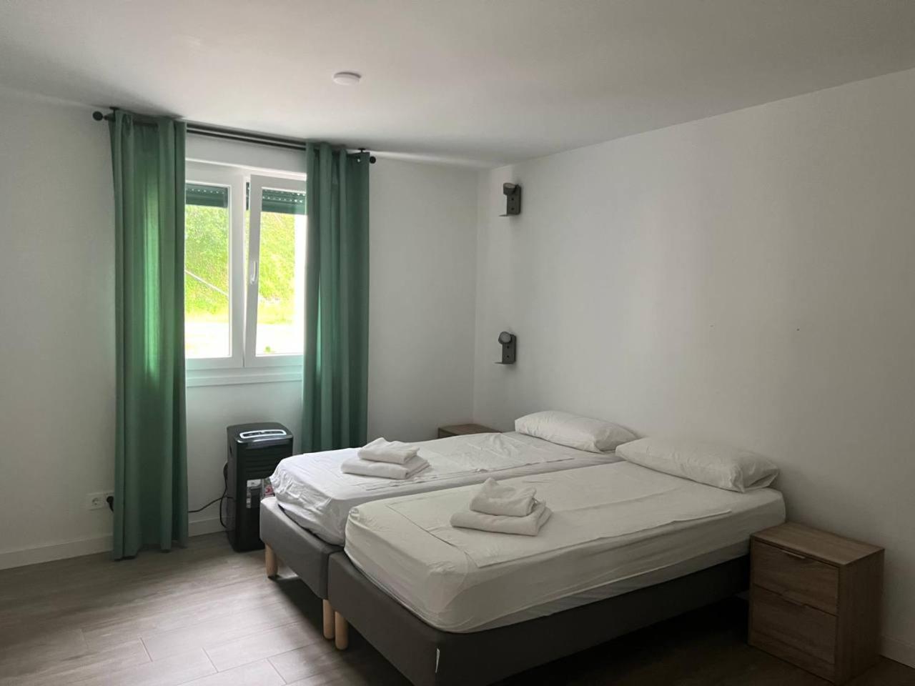Erletxe Aterpea Hostel Лезо Екстериор снимка